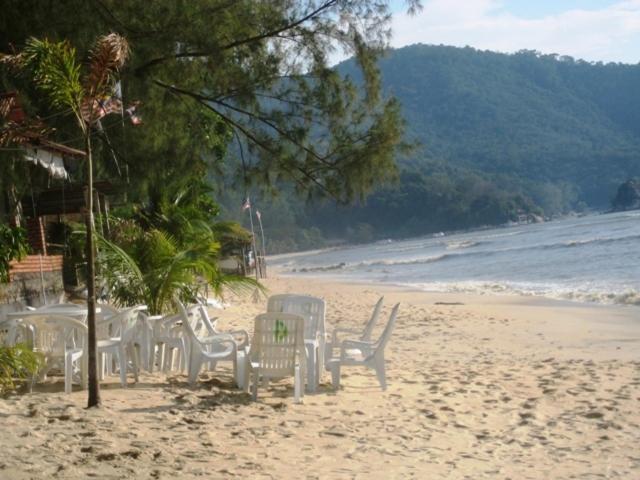Et Budget Guest House Batu Ferringhi Exterior photo